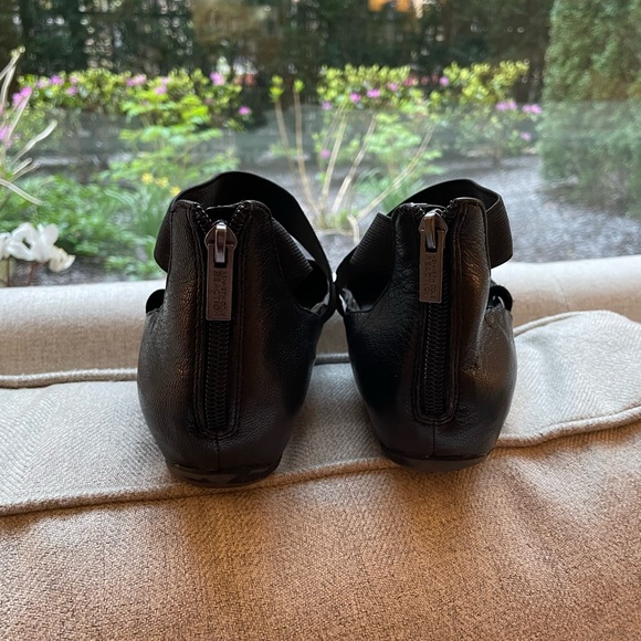 Kenneth Cole Reaction - Picture 5 of 7